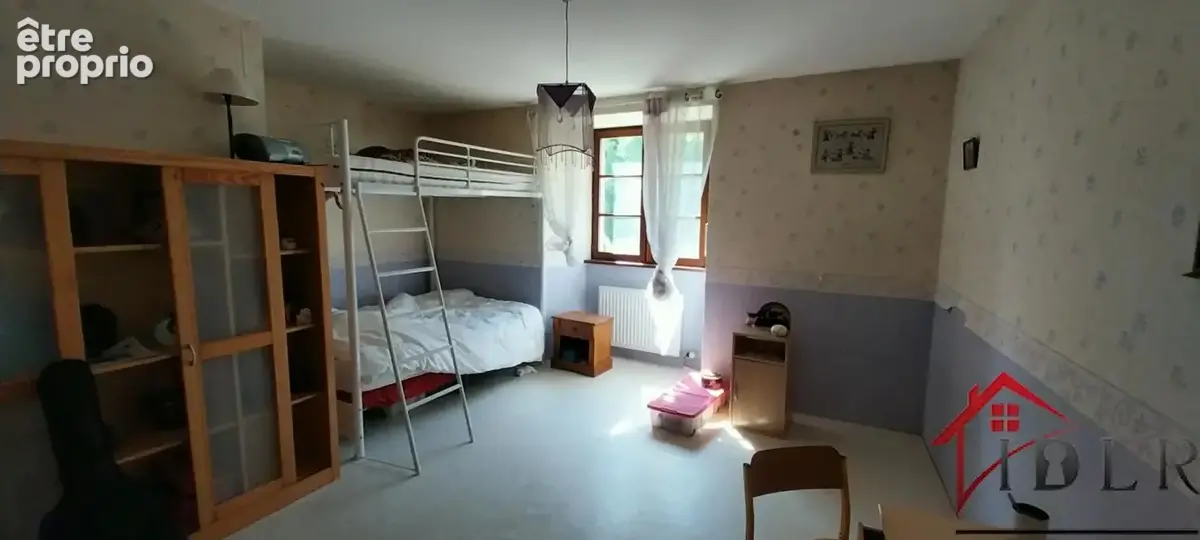 Maison de caractère de 281 m2 - Beaux volumes et fort potent - photo 12