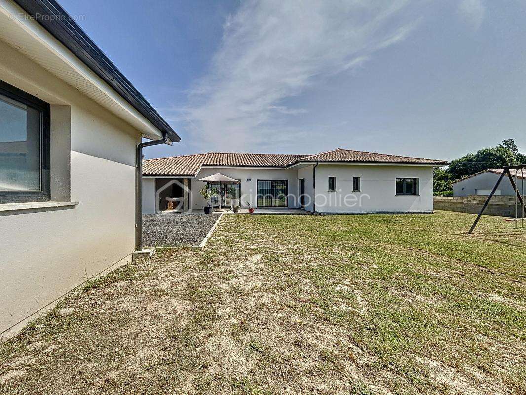 Maison à CUBZAC-LES-PONTS