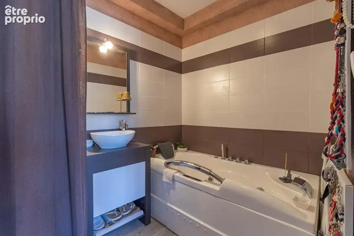 Maison Romorantin Lanthenay 7 pièces 143 m2 - photo 6