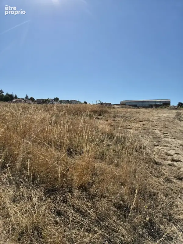 Terrain à TOUVRE
