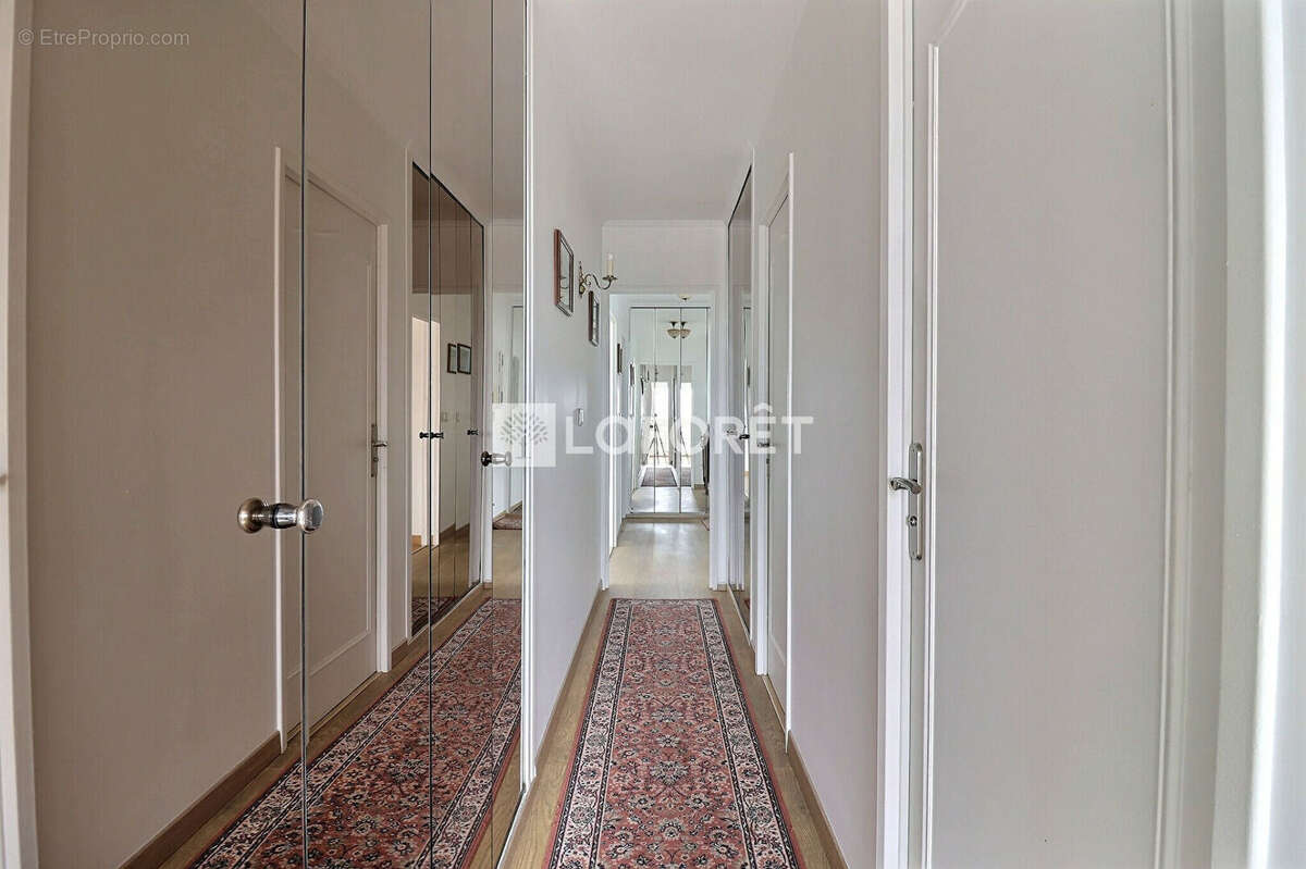 Appartement à SAINT-GRATIEN