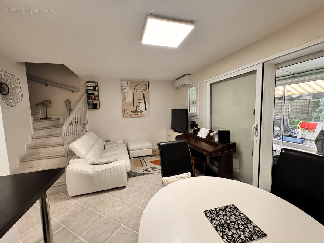 Maison à LA LONDE-LES-MAURES