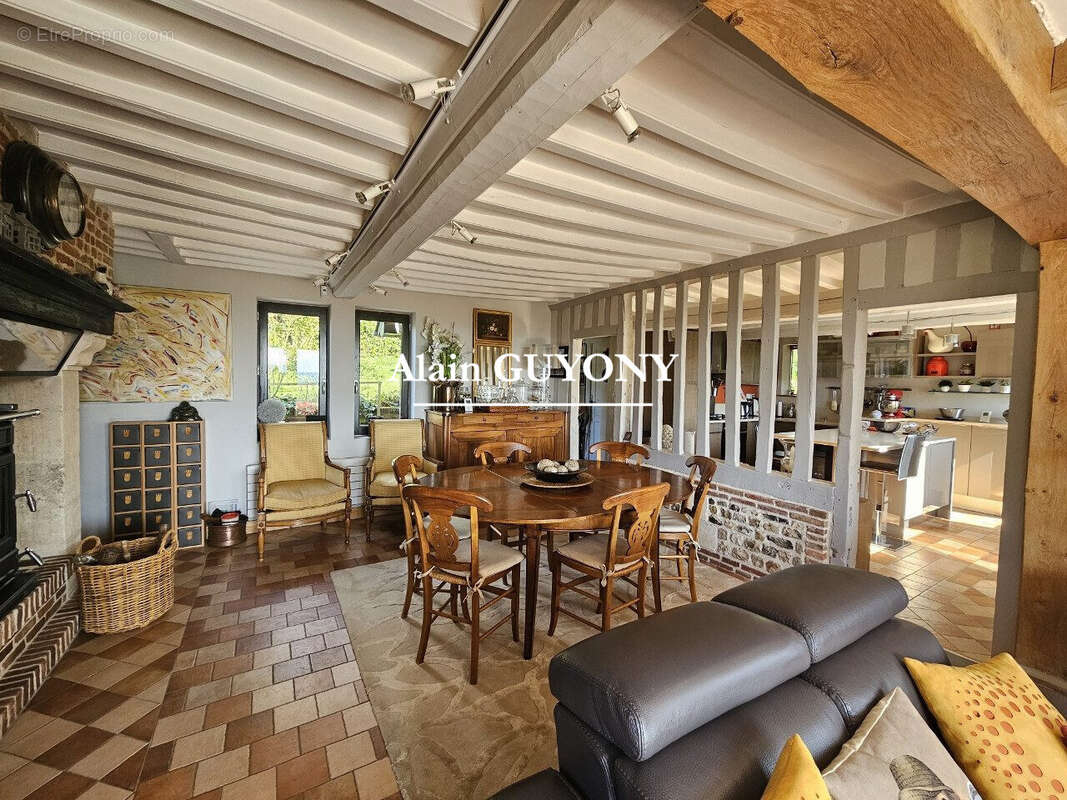 Maison 111 m² à Pont-L'eveque  - photo 5