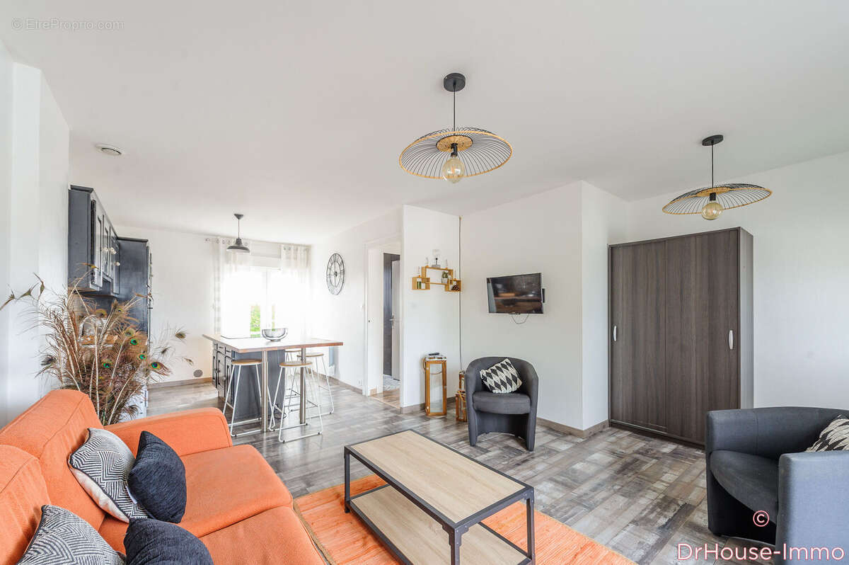 Appartement à ANGOULINS