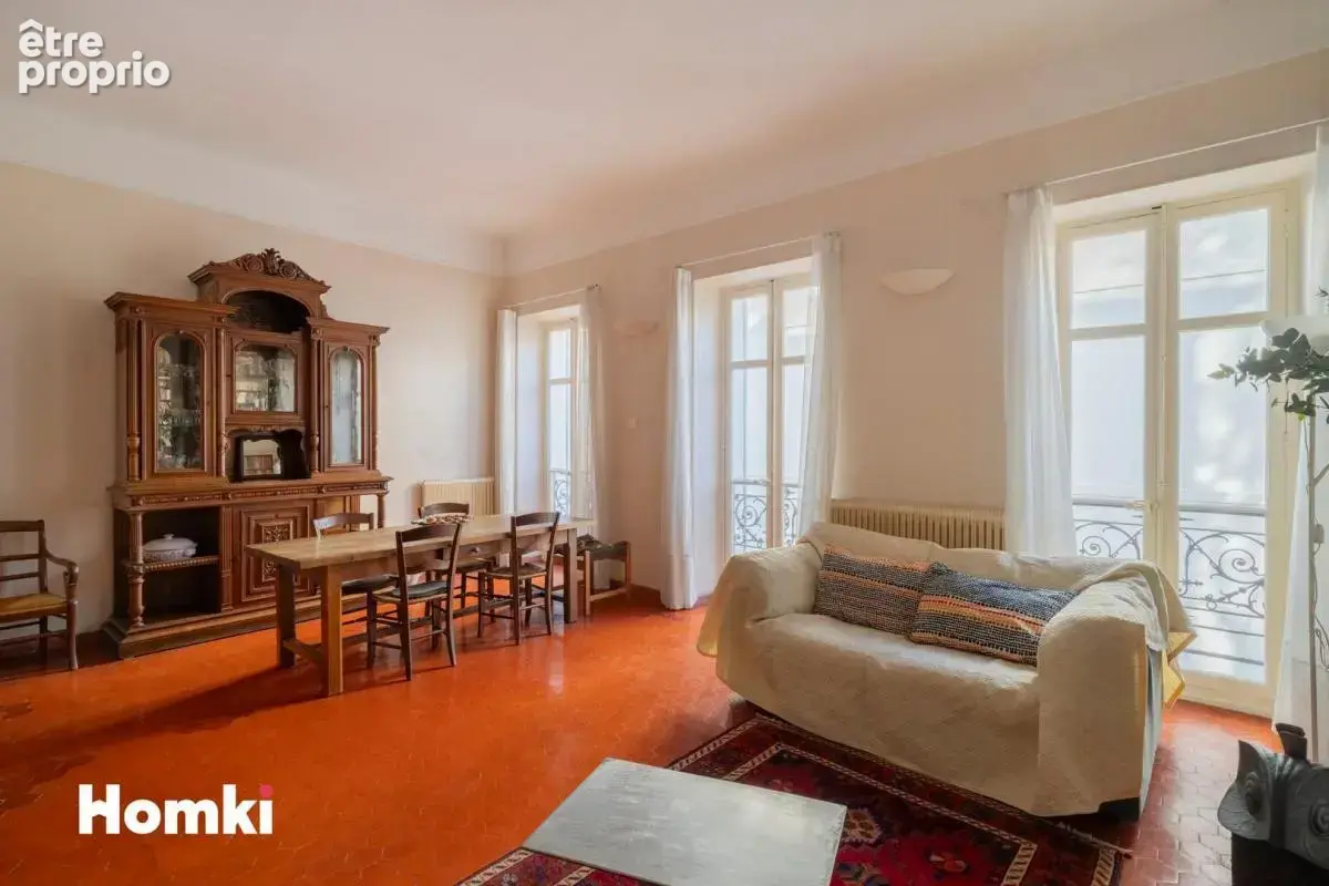 Appartement T3 de 88 m² à Marseille 13007, Rue du Commandant Lamy - photo 3