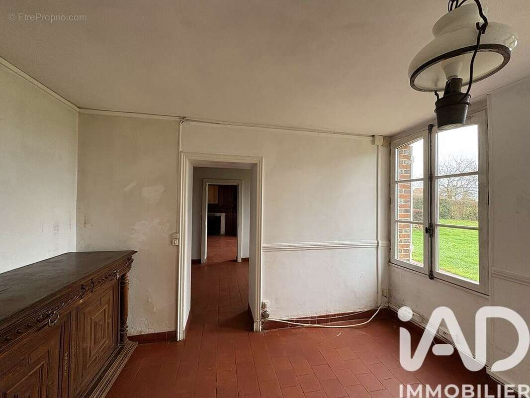 Maison 111 m² à Mezilles  - photo 5