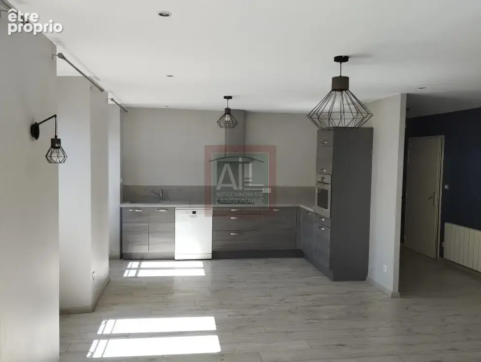 Appartement T3 88 m2 proche centre-ville et écoles - photo 2