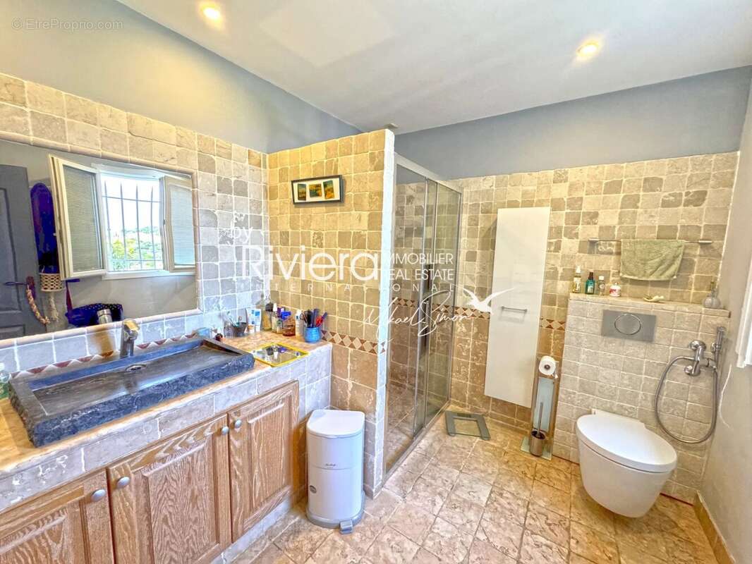 VUE MER PANORAMIQUE - Propriété avec piscine à débordement.. - photo 17