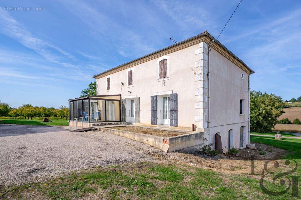 Maison à DOLMAYRAC