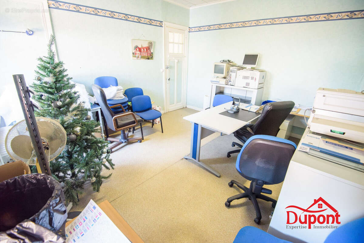 Commerce à CONDE-SUR-L&#039;ESCAUT