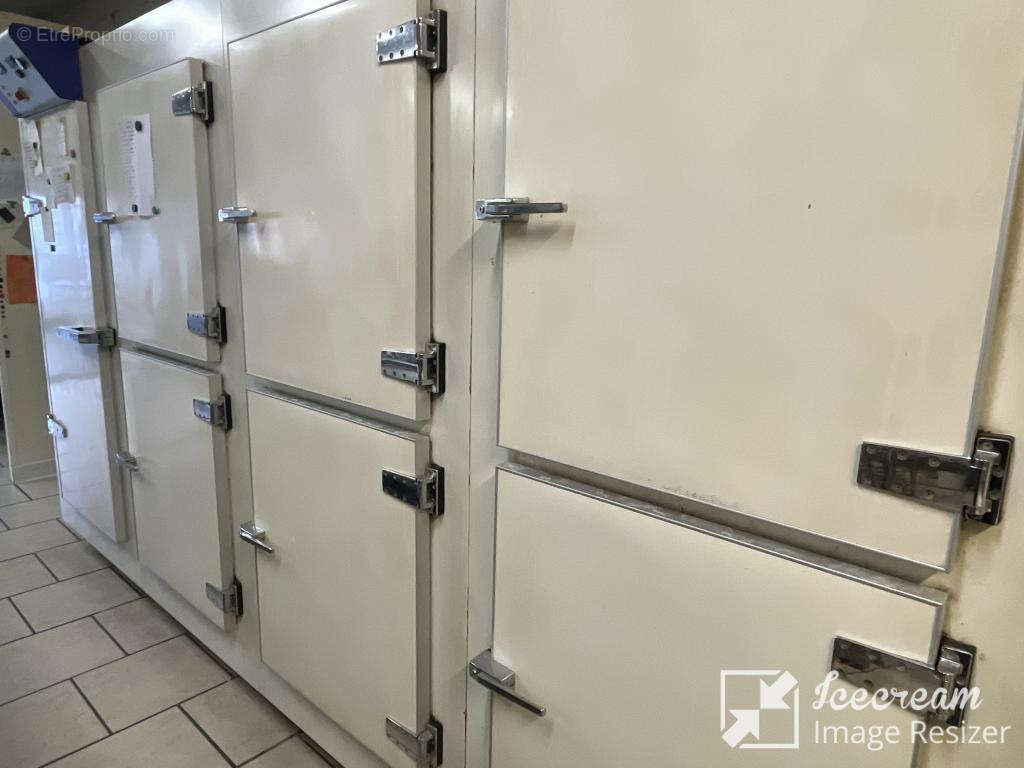 Commerce à MOUANS-SARTOUX