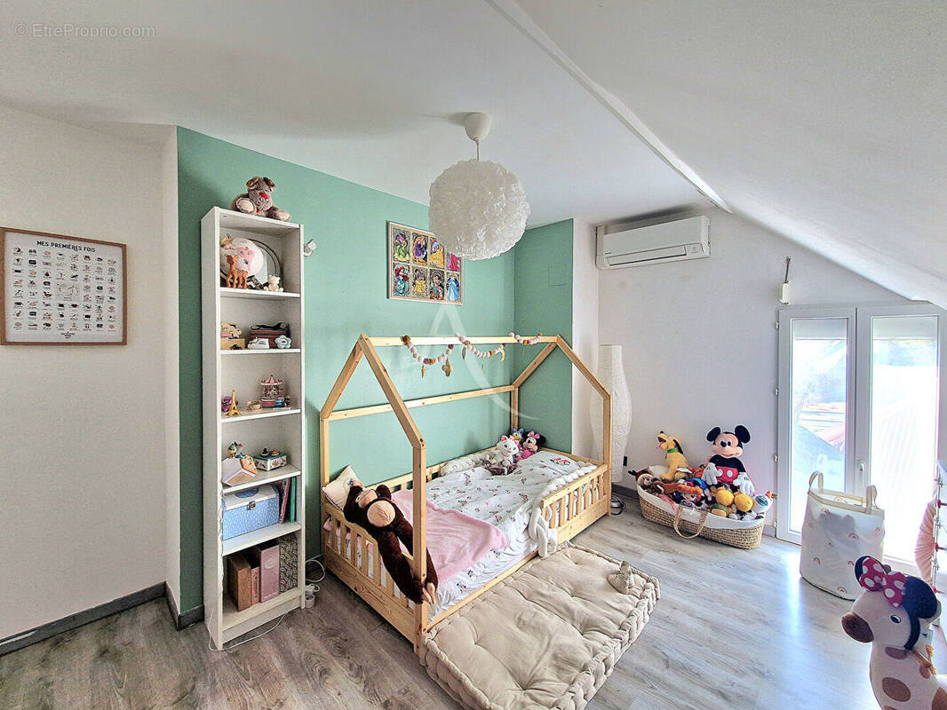 Maison à CHATEAUNEUF-SUR-SARTHE