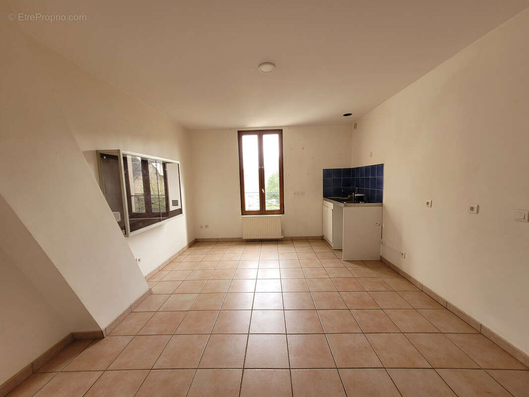 Appartement à AUNEAU