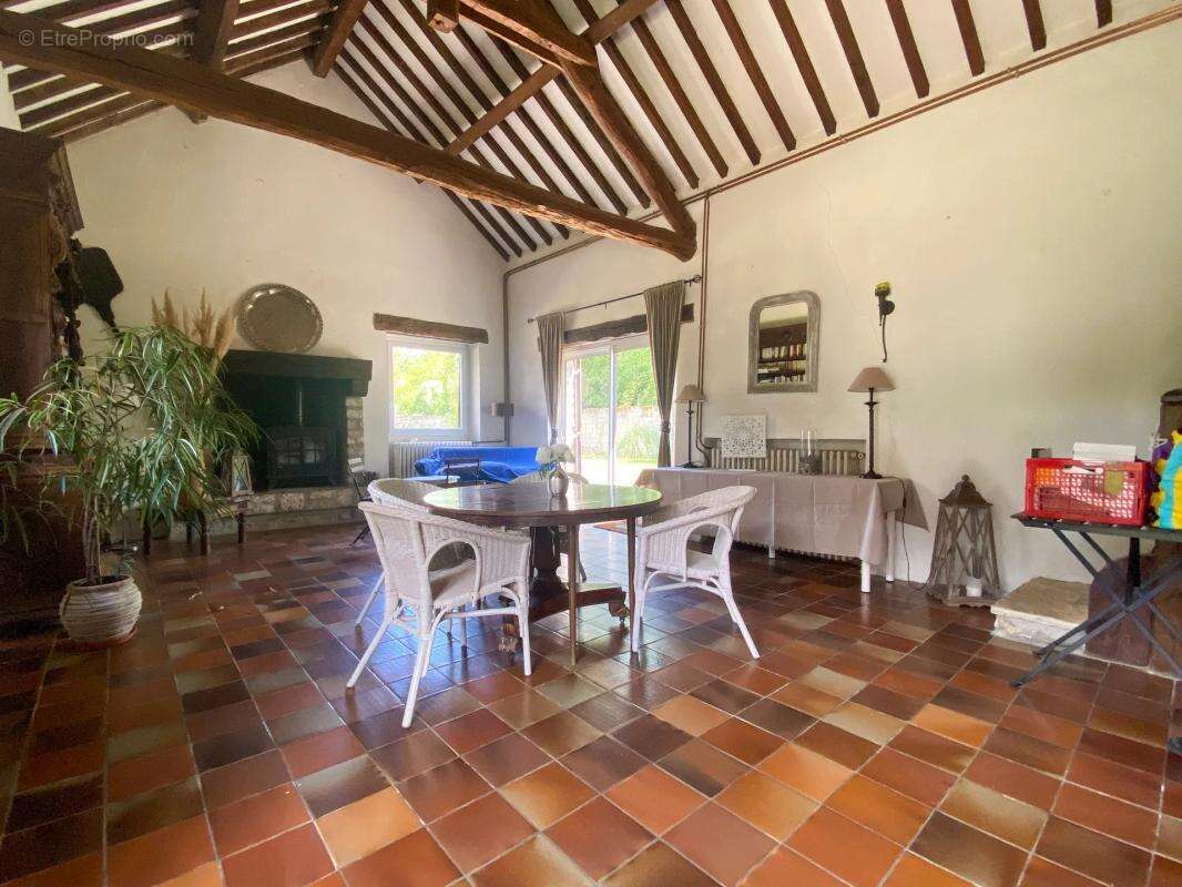 Maison à SOUPPES-SUR-LOING