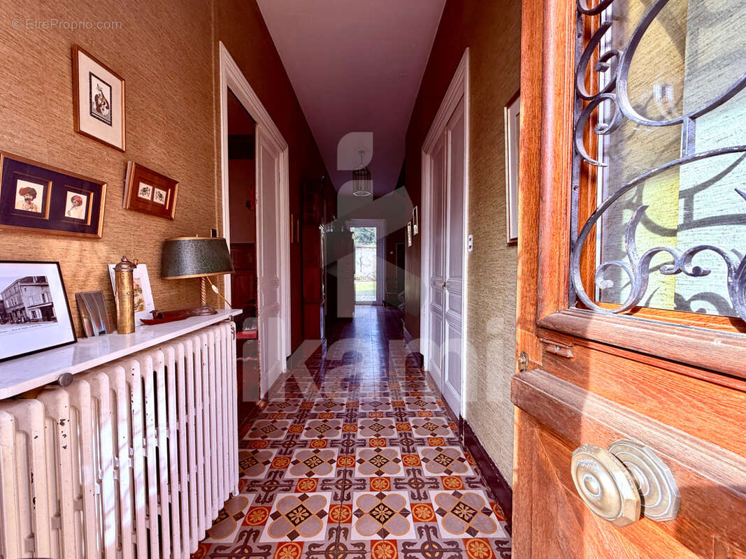 Maison à ANNEYRON