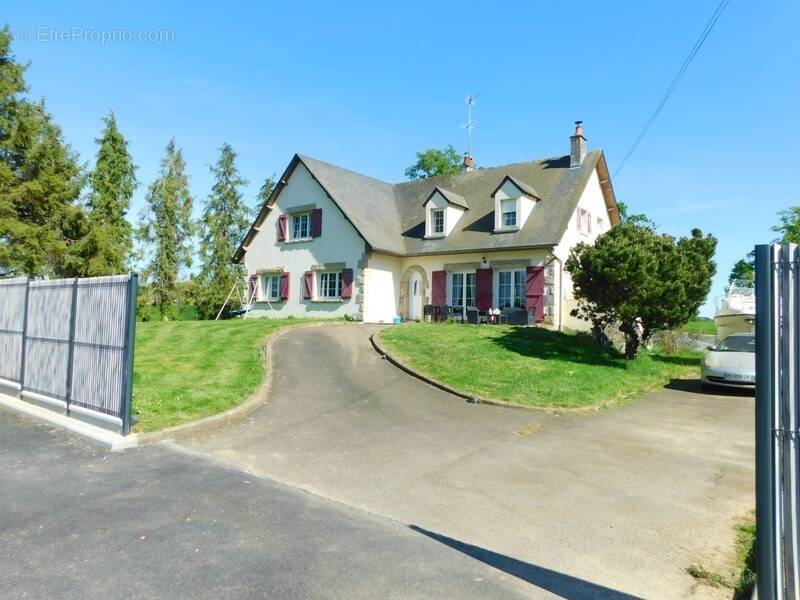 Maison à LA CHAPELLE-JANSON
