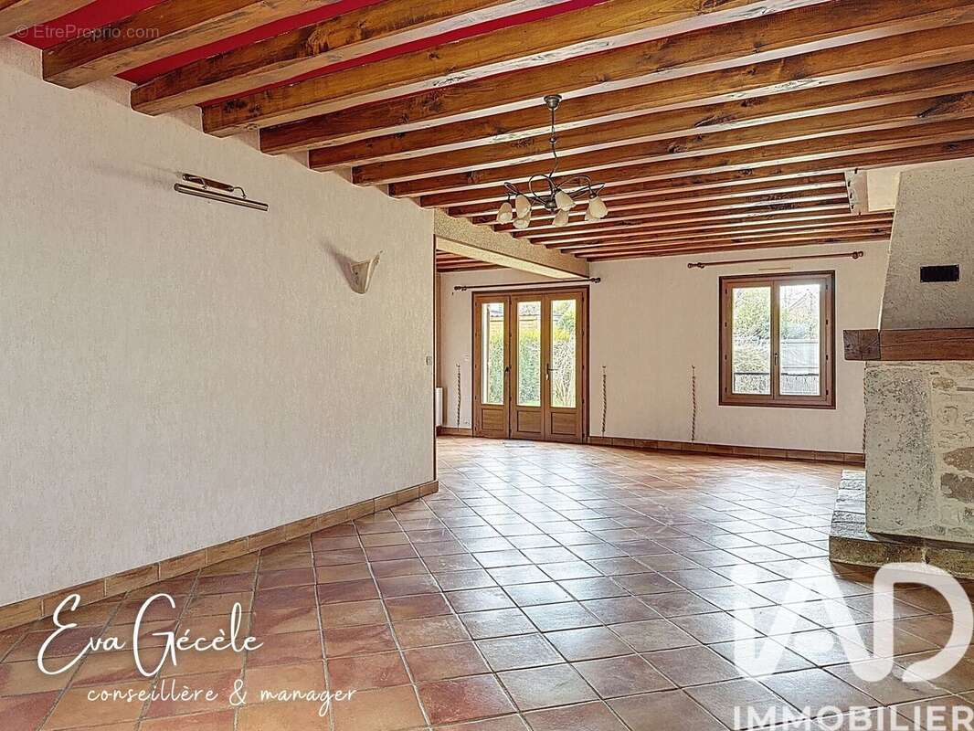 Photo 2 - Maison à EPONE