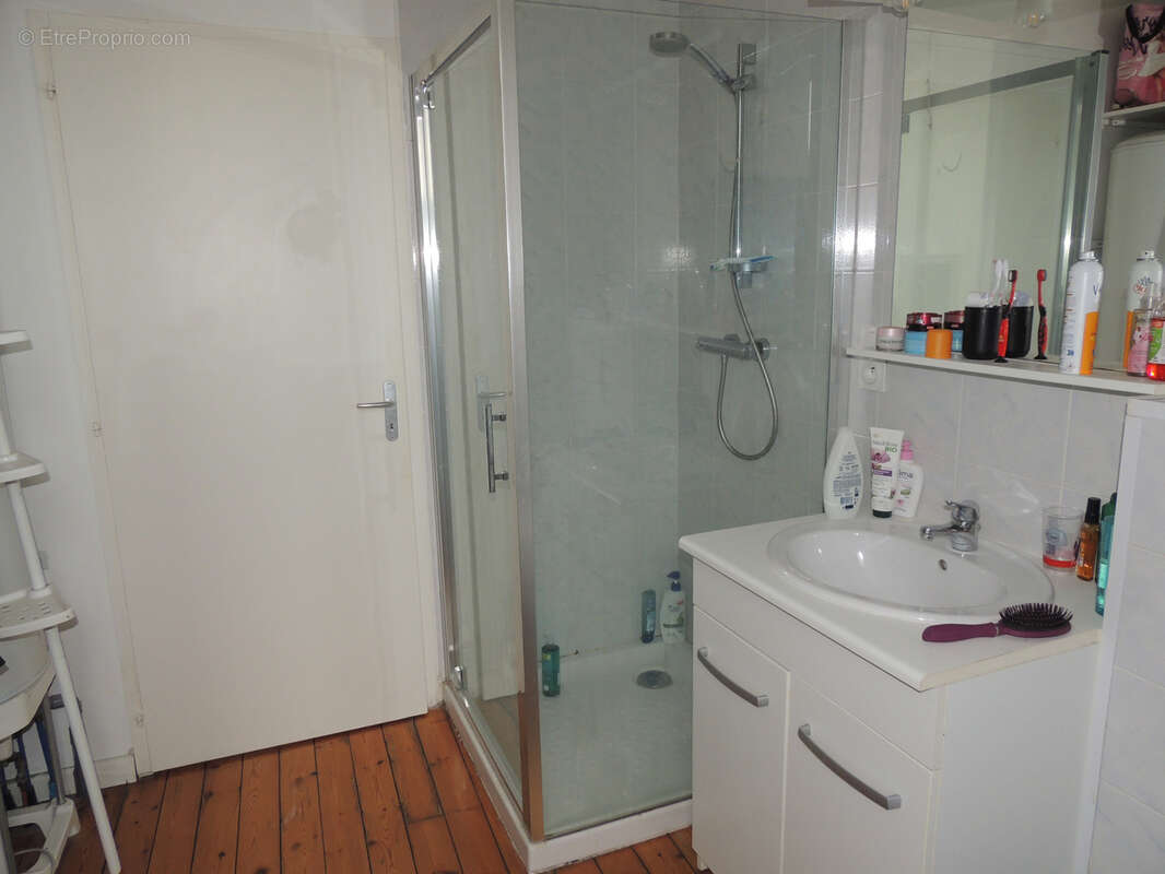 Maison à LA MERLATIERE