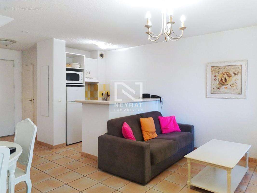 Appartement à MONTAUROUX