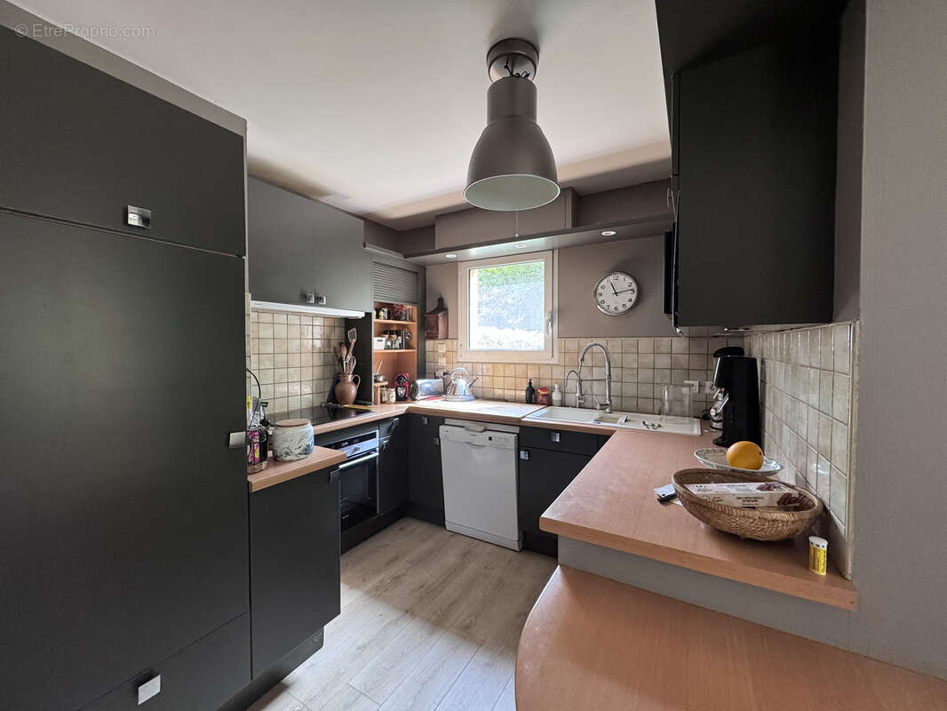 Appartement à L'ISLE-SUR-LA-SORGUE