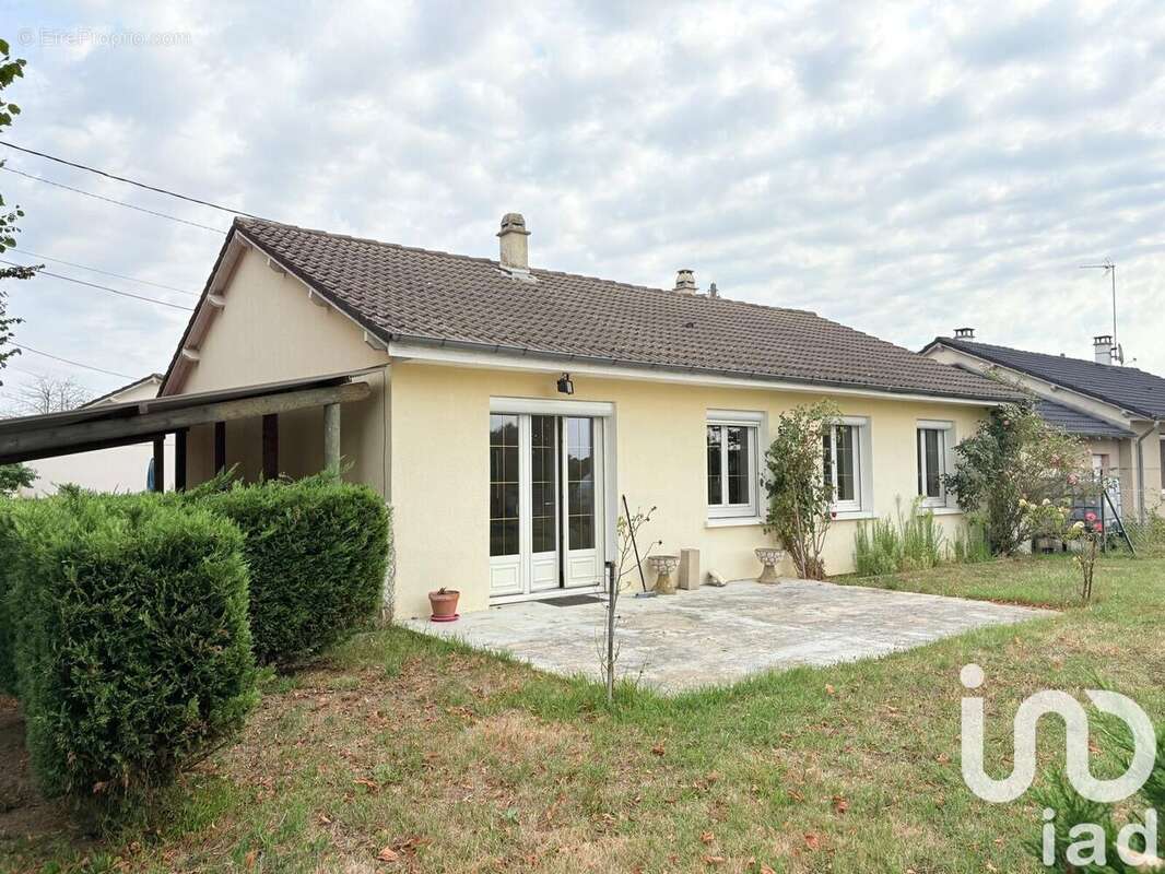 Maison 89 m² à Torteron  - photo 4
