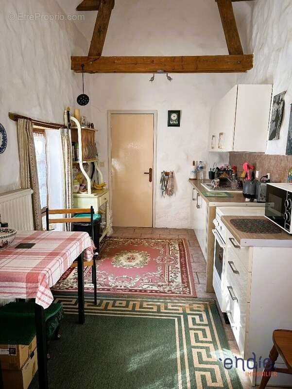 Maison à SAINT-REMY-SUR-CREUSE