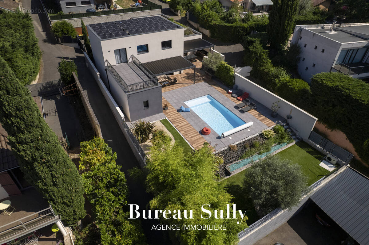 Maison à CALUIRE-ET-CUIRE