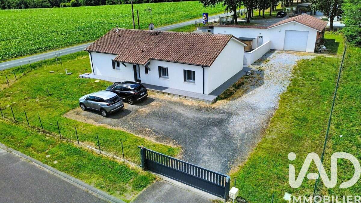 Photo 3 - Maison à MEES