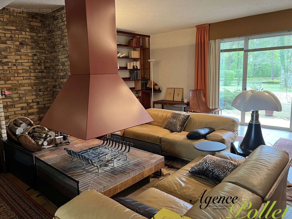 Maison à AUBIGNY-SUR-NERE