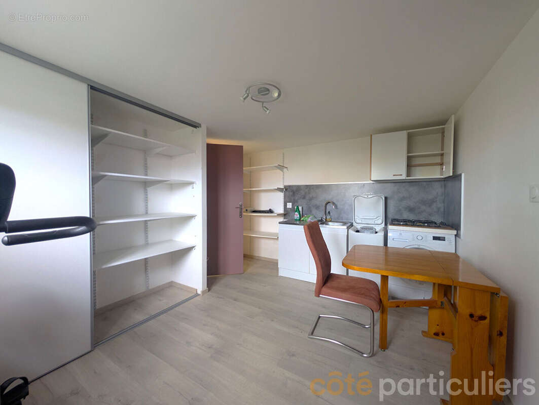 Maison à LUC-LA-PRIMAUBE