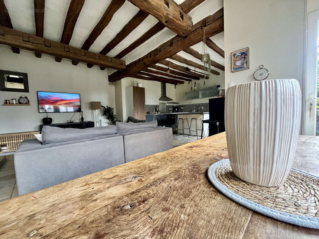 Maison à BAZAINVILLE