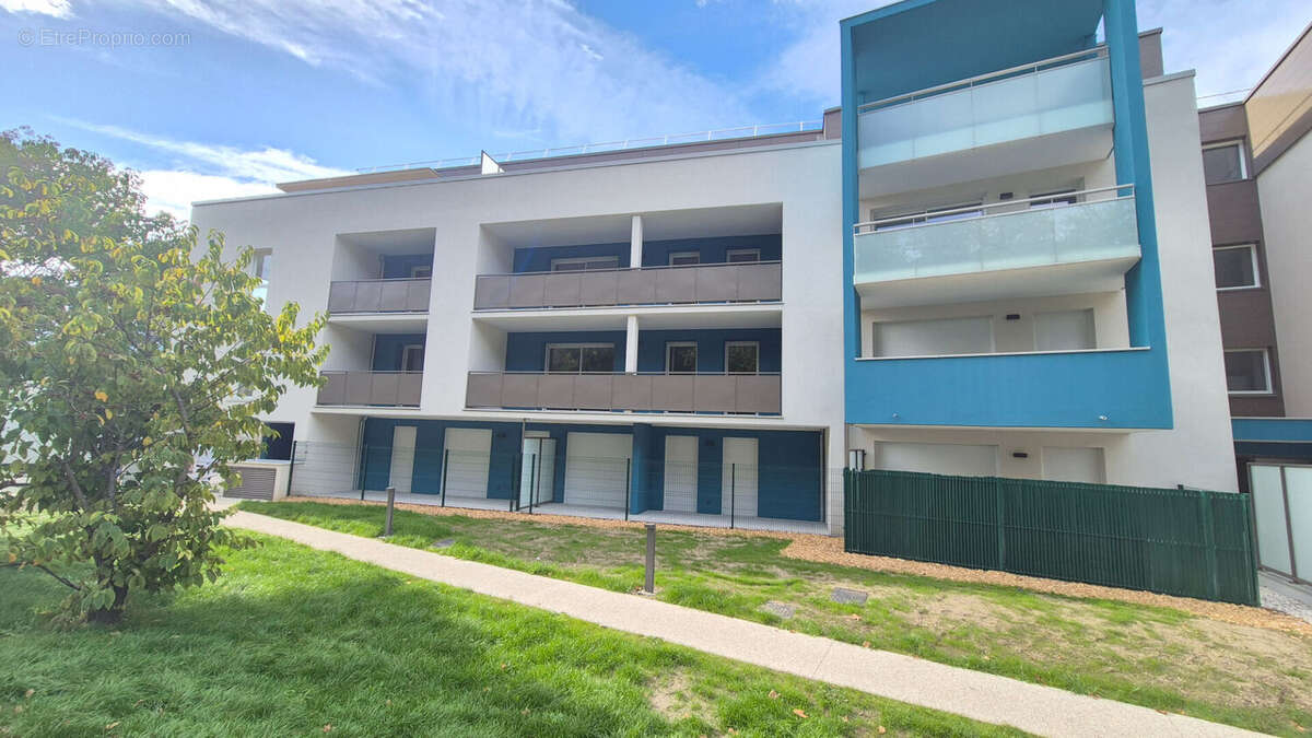 Appartement Saint Martin D Heres 5 pièce(s) 108 m2 - photo 18