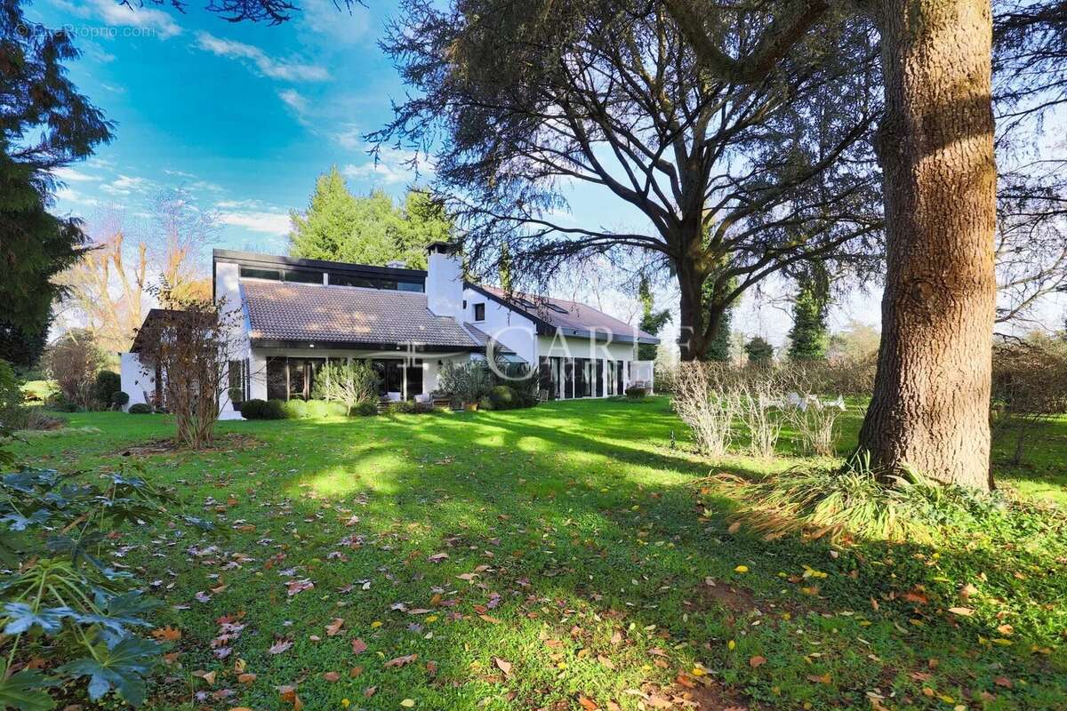 Maison à DECINES-CHARPIEU