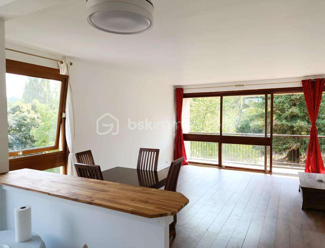 A vendre appartement de 4 pièces de 89 m² avec grand balcon, parking & cave – Résidence Élysée 2 - photo 6