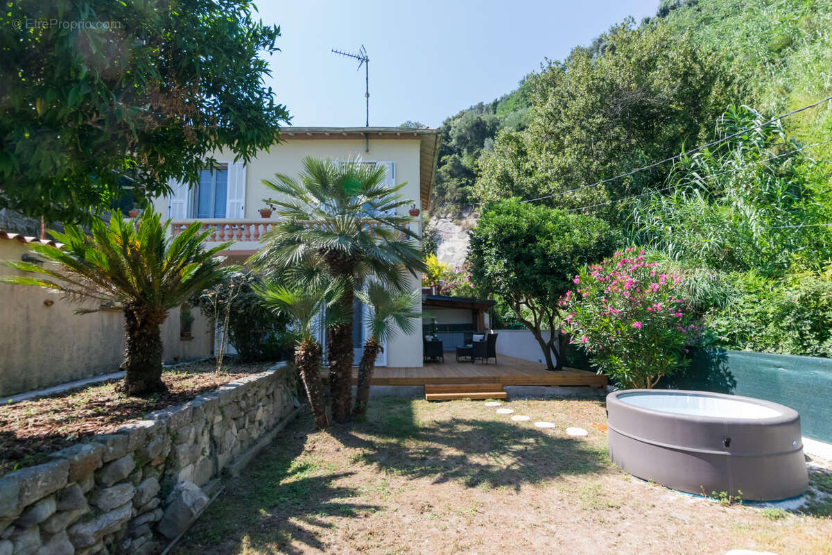 Maison à MENTON
