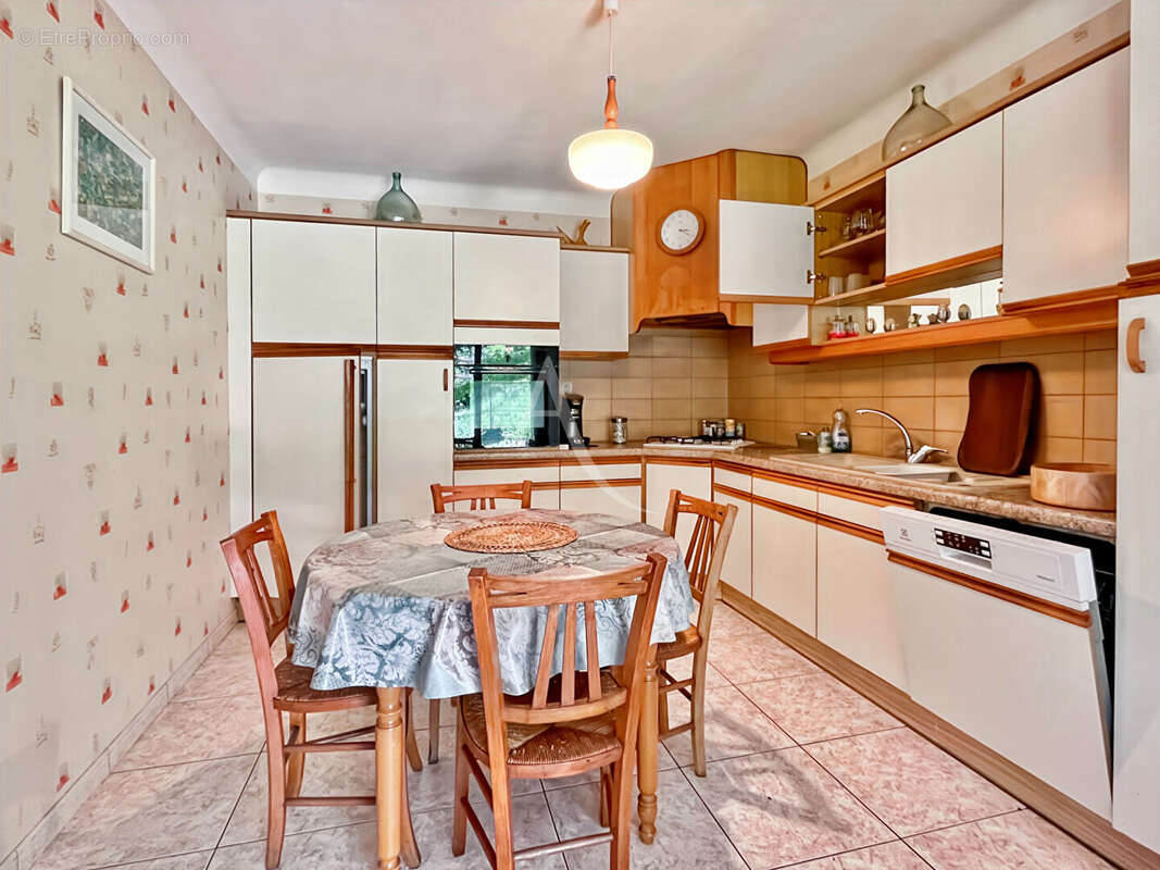 Maison à MONTAYRAL