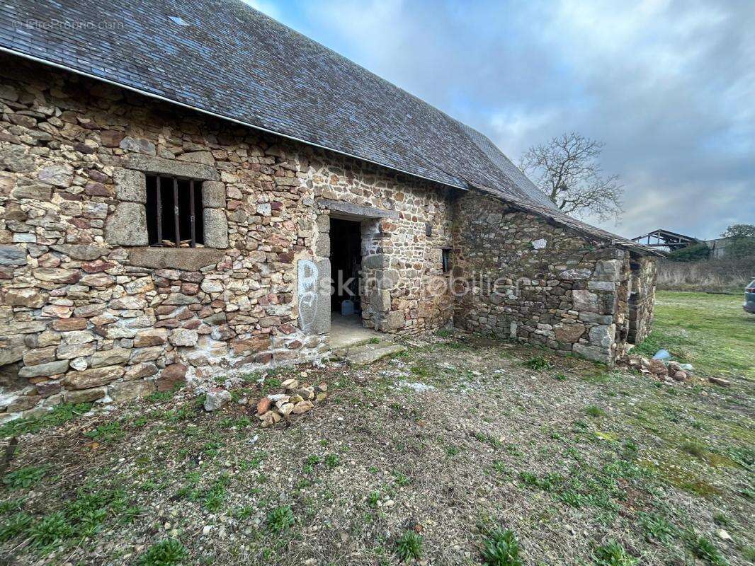 Loge à rénover en campagne à 12 min de Mayenne et 20 min de Ernee - photo 7