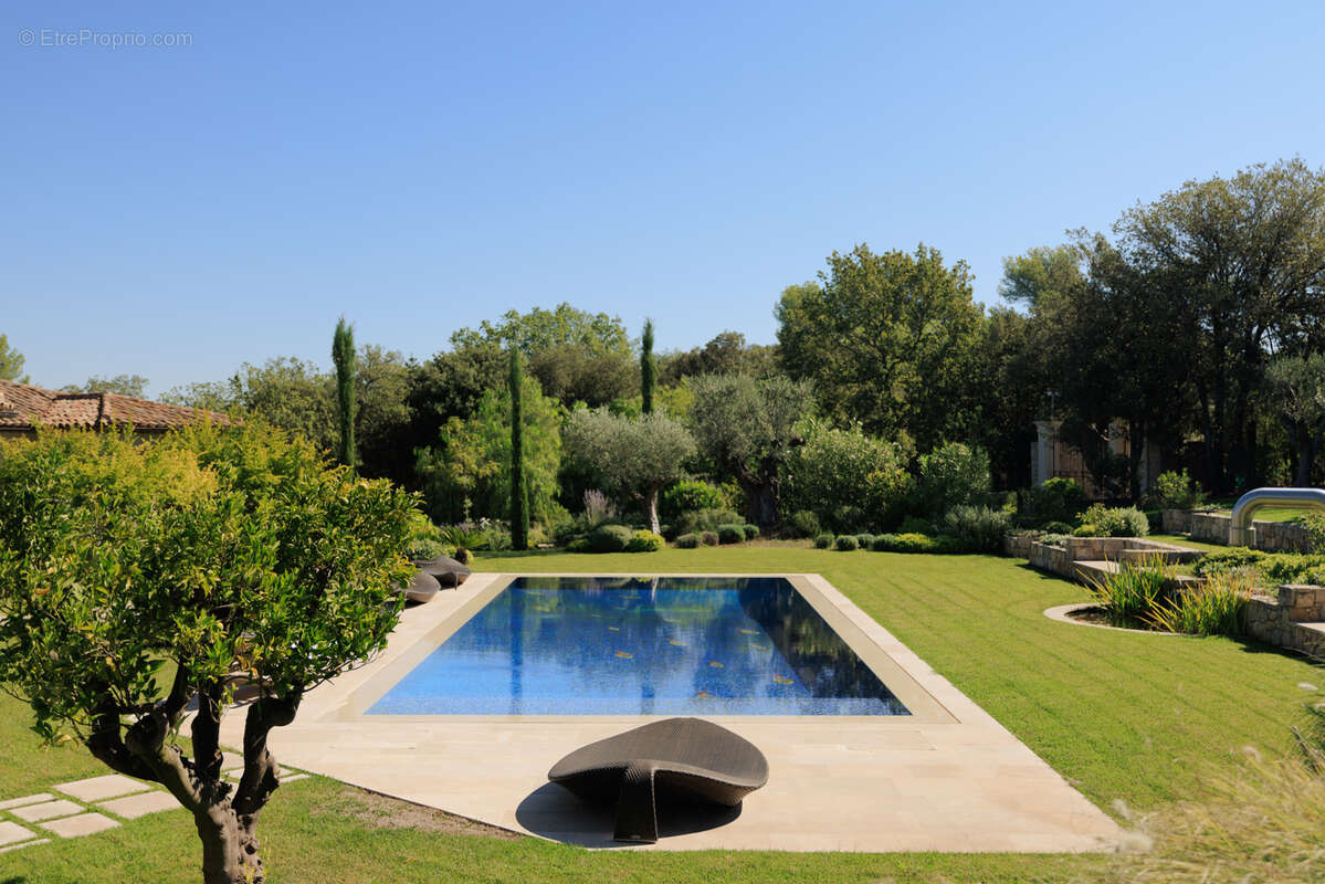 Maison à VALBONNE