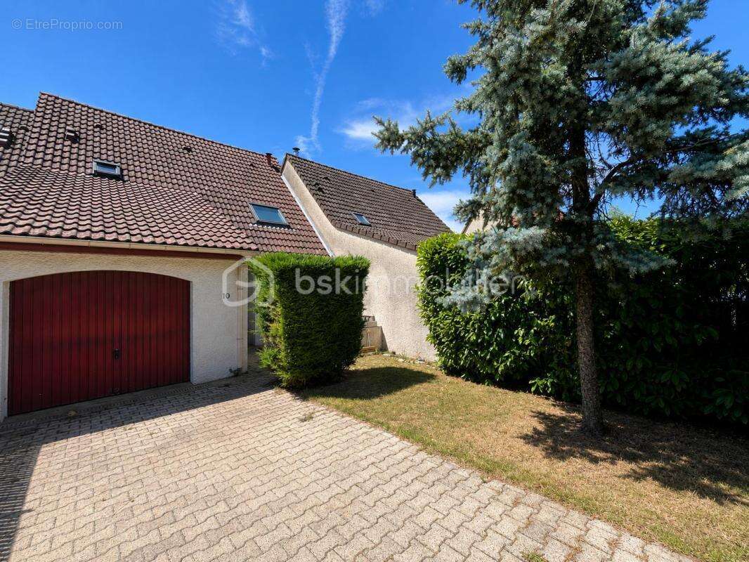 TALANT : Maison 5 chambre 125m² jardin et garage - photo 2