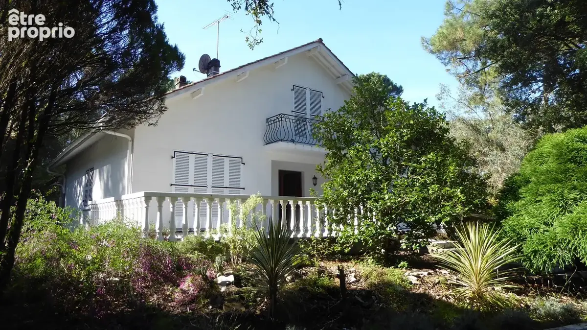 Maison contemporaine 200 m² avec T3 indépendant, piscine, terrain 1300 m²  proche lac  sans vis-à-vis  fort potentiel - photo 21