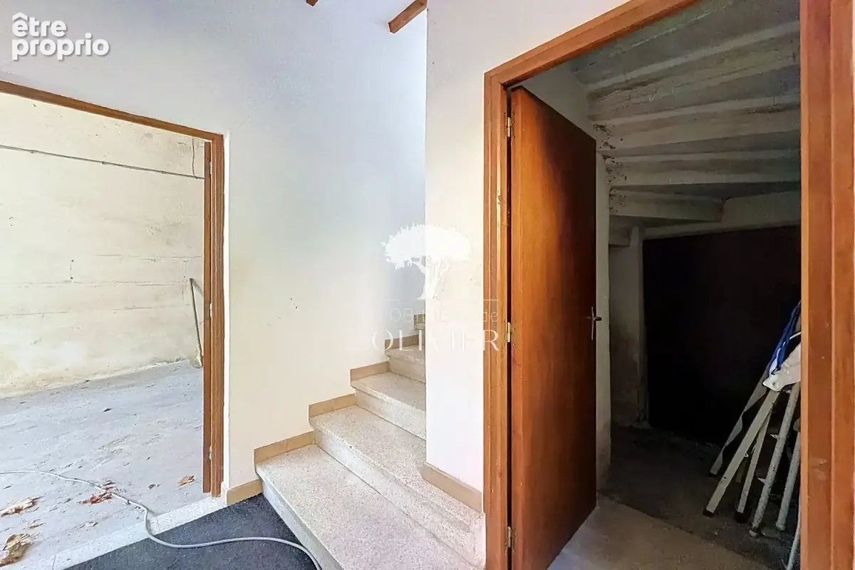 Maison 4 pièces 300 m² à vendre à Apt (84400) - photo 5
