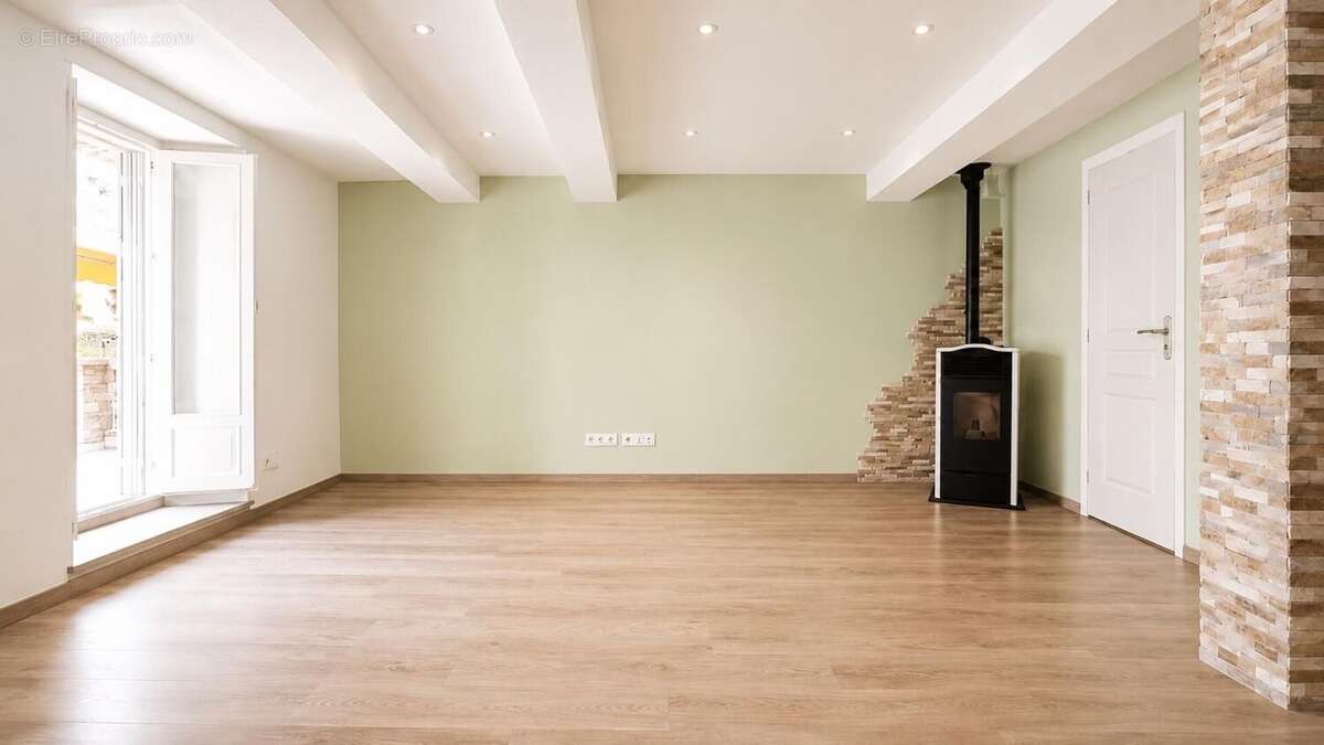 Appartement 64 m² à Saint-Andre-Les-Alpes  - photo 7