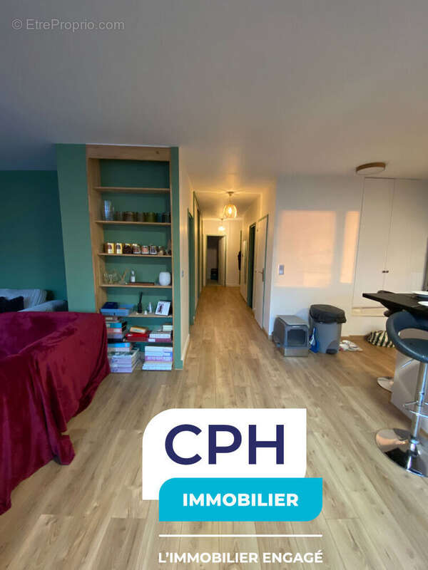 Appartement à COURBEVOIE