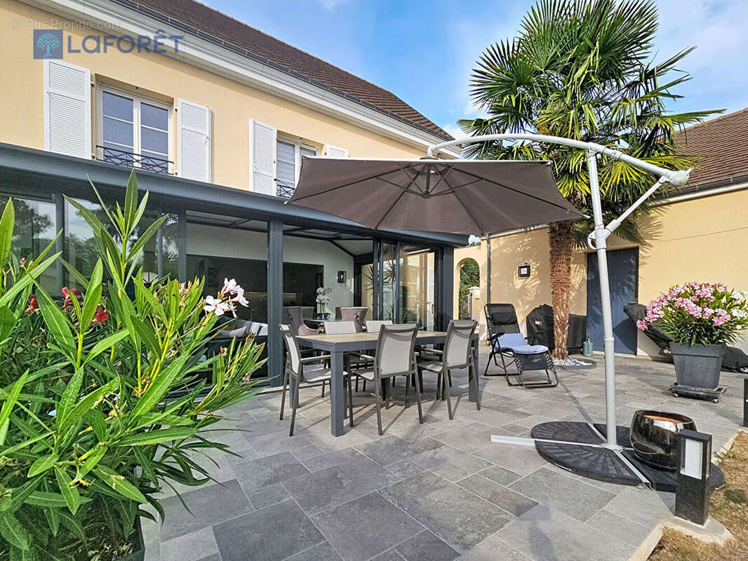 Maison Bailly Romainvilliers 5 pièce(s) 120 m² - photo 2
