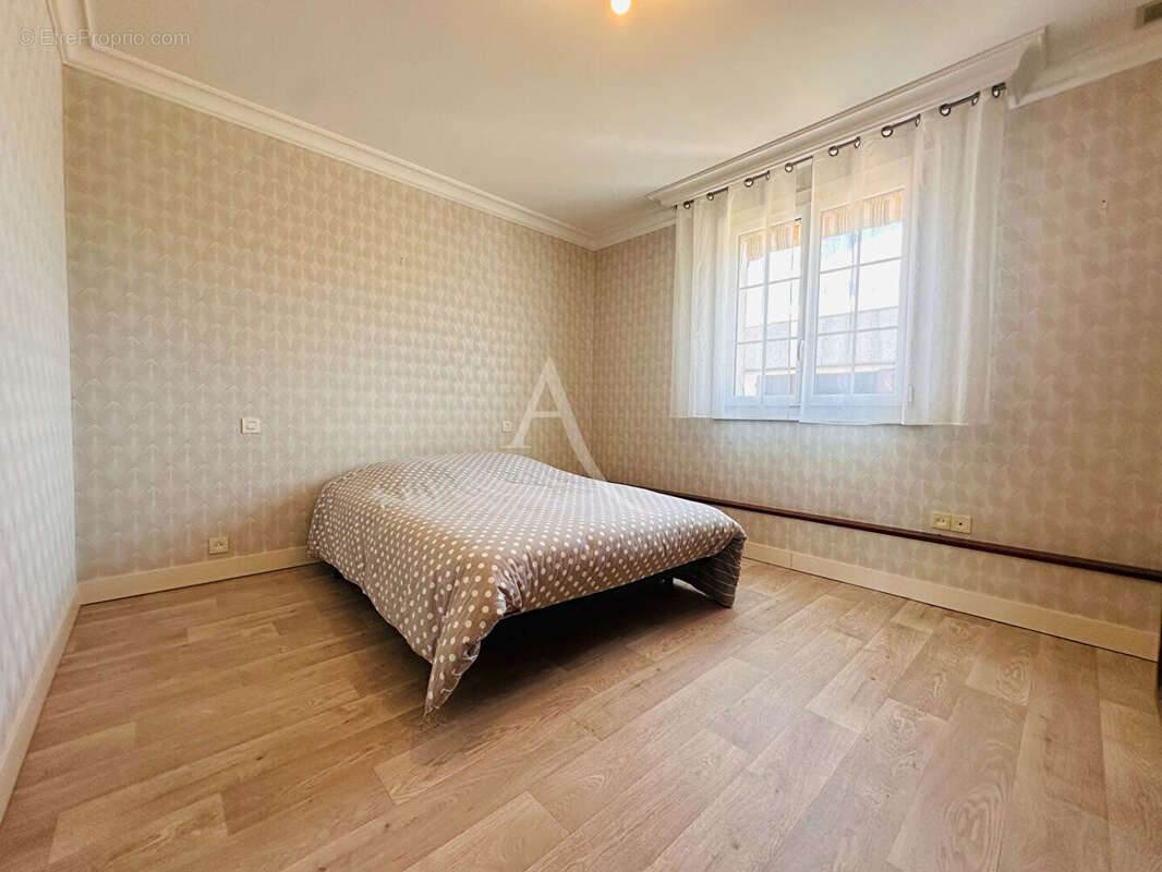 Maison Villebarou 5 pièce(s) 120 m² - photo 10