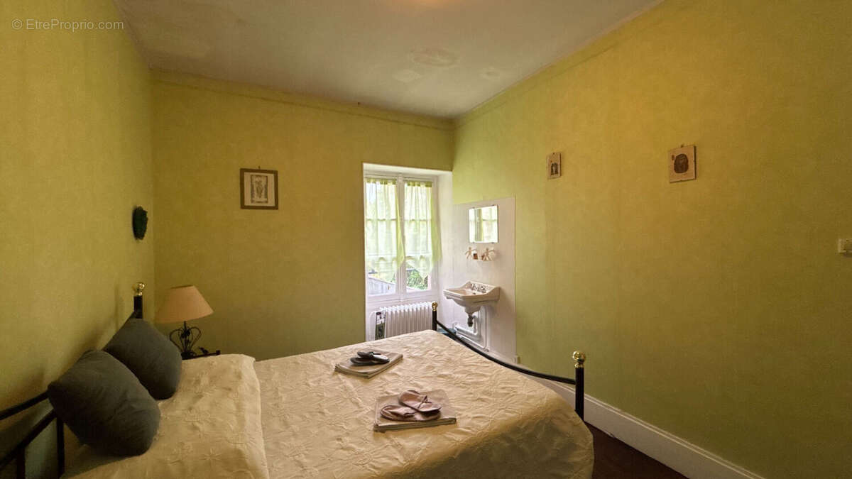 Maison à PREMERY
