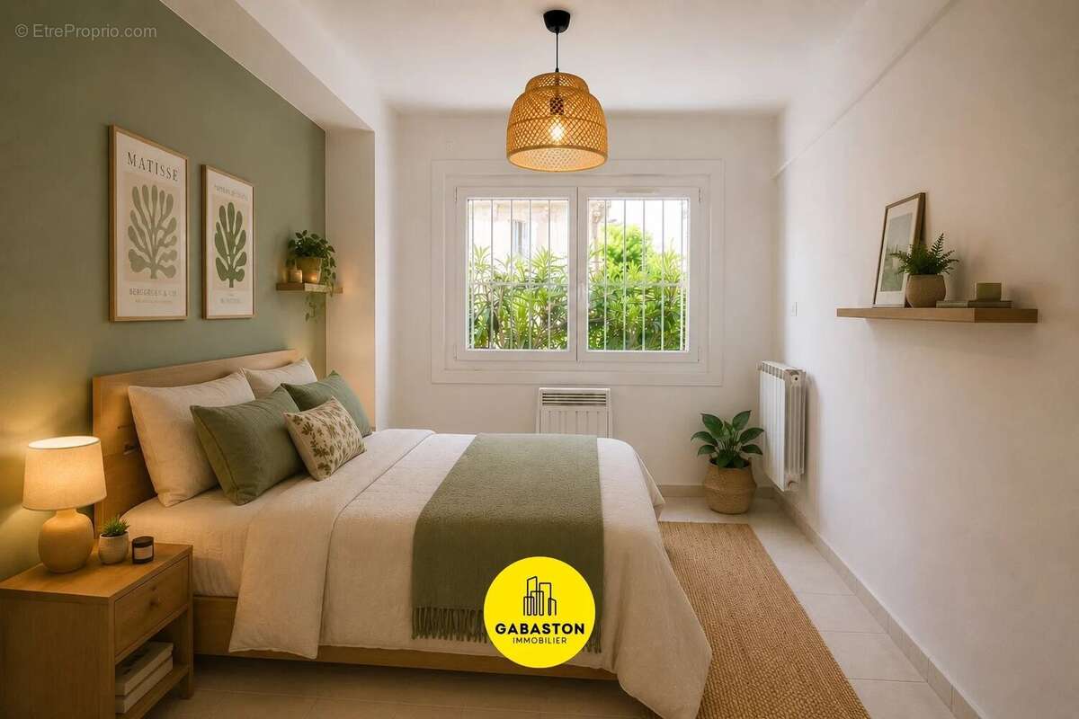 Appartement à MARSEILLE-4E