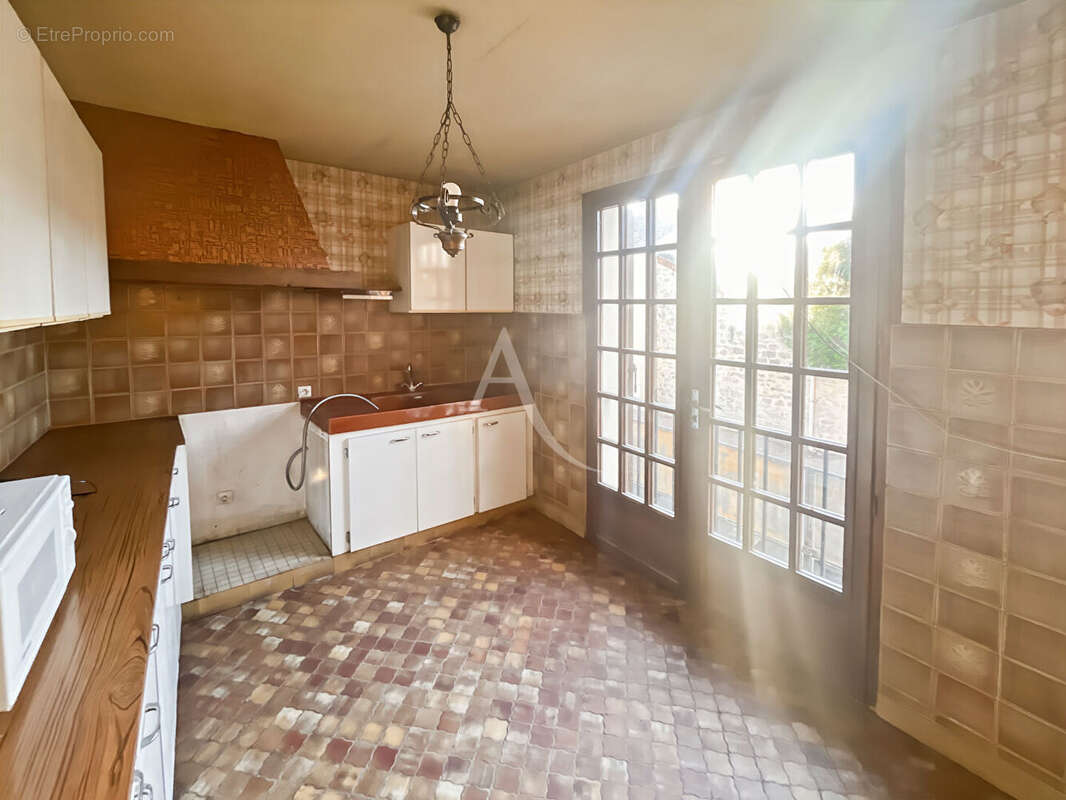 Maison à LES MUREAUX