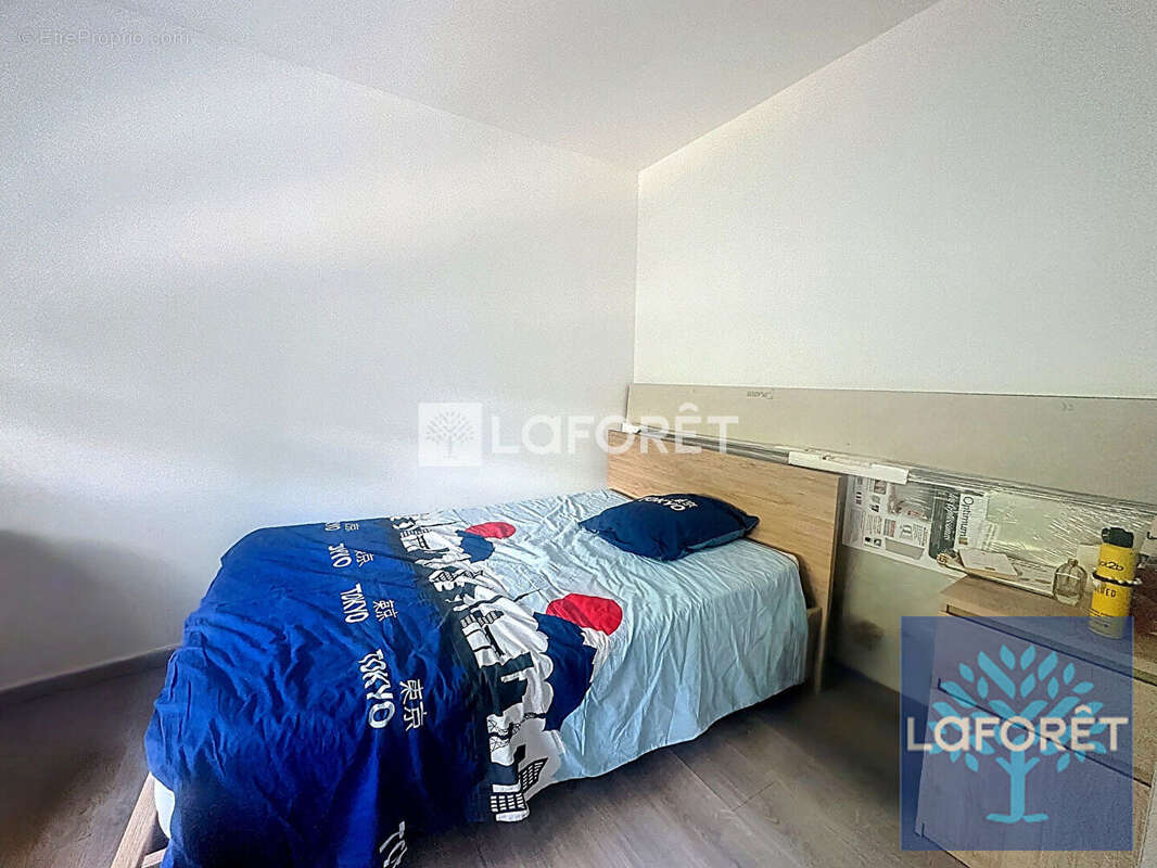 Maison à VIGNEUX-SUR-SEINE