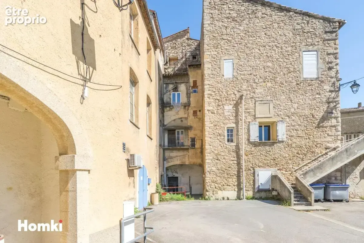 Immeuble T16 de 400 m² à Bagnols-sur-Cèze 30200, Place Auguste Mallet - photo 4